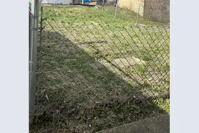 907 Crest Ave, Charleroi Boro, PA 15022 - Photo 17