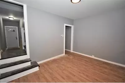 210 Chesterfield Rd, Pittsburgh, PA 15213 - Photo 11