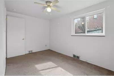 425 Idlewood Rd, Pittsburgh, PA 15235 - Photo 9