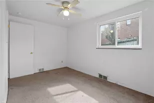 425 Idlewood Rd, Pittsburgh, PA 15235 - Photo 9