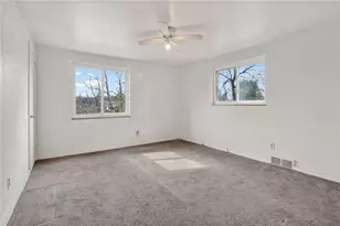 425 Idlewood Rd, Pittsburgh, PA 15235 - Photo 5