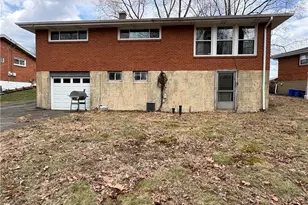 562 Firethorne Dr, Monroeville, PA 15146 - Photo 39