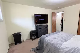 562 Firethorne Dr, Monroeville, PA 15146 - Photo 15