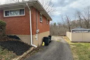 562 Firethorne Dr, Monroeville, PA 15146 - Photo 45