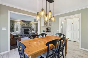 8300 Reagan Dr, Pittsburgh, PA 15237 - Photo 11