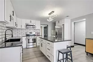 856 Cleveland Ave, Brackenridge, PA 15014 - Photo 13