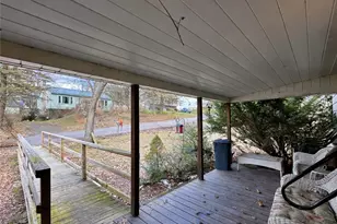 404 Ridgelawn Ave, Neshannock Township, PA 16105 - Photo 3