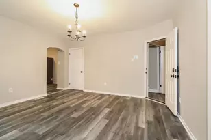 823 Collins Ave, Pittsburgh, PA 15206 - Photo 7