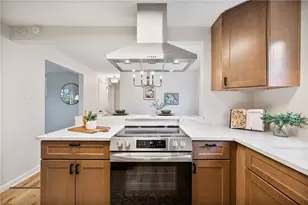 554 St Clair Dr, Pittsburgh, PA 15147 - Photo 7