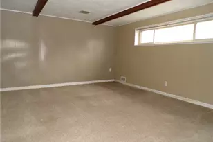 108 Morelli Dr, Ross Twp, PA 15237 - Photo 9