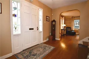 413 Morrison Dr, Pittsburgh, PA 15216 - Photo 5