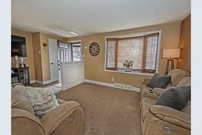 2728 Cedric Avenue, Pittsburgh, PA 15226 - Photo 7