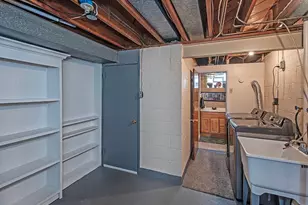 2728 Cedric Ave, Pittsburgh, PA 15226 - Photo 27