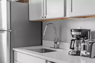 2330 Salisbury St, Pittsburgh, PA 15210 - Photo 11