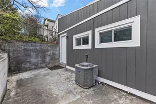 2330 Salisbury St, Pittsburgh, PA 15210 - Photo 25