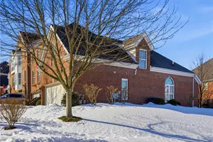 819 Strasburg Dr, Adams Township, PA 16046 - Photo 3