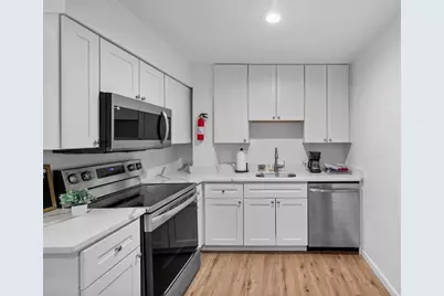 5270 Wickliff, Pittsburgh, PA 15201 - Photo 9