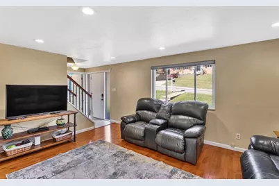 308 McIntyre Rd, Ross Twp, PA 15237 - Photo 11