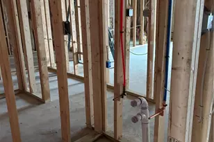 203 Willow Ln, Chippewa Township, PA 15010 - Photo 7