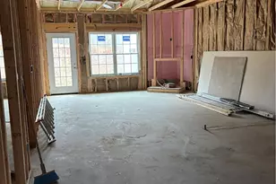 203 Willow Ln, Chippewa Township, PA 15010 - Photo 3