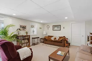 2 Stonegate Dr, Burgettstown Boro, PA 15021 - Photo 23