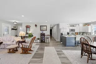 2 Stonegate Dr, Burgettstown Boro, PA 15021 - Photo 9