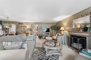 524 Thorncliffe Dr, Robinson Twp, PA 15205 - Photo 7