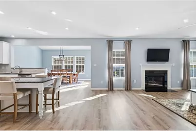 113 Pinevalley Dr, Ross Twp, PA 15229 - Photo 3