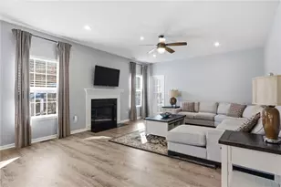 113 Pinevalley Dr, Ross Twp, PA 15229 - Photo 5