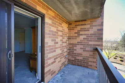 1500 Cochran Rd #812, Scott Township, PA 15243 - Photo 31
