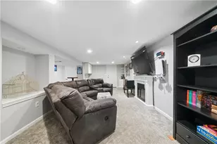 100 Valley Vale Dr, Ross Twp, PA 15209 - Photo 21