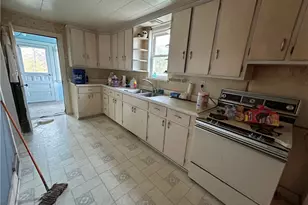 313 N 11th St, Indiana Boro, PA 15701 - Photo 9