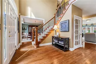 102 Preserve Valley Dr, Cranberry Township, PA 16066 - Photo 5