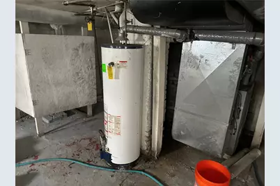 1034 Logan Rd, North Versailles, PA 15137 - Photo 15