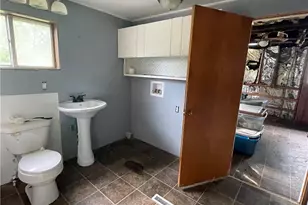 139 Highland Ave, Claysville, PA 15323 - Photo 7