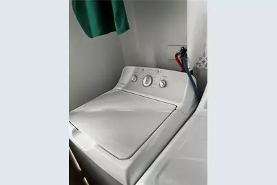 1910 Yoho Aly, New Castle, PA 16101 - Photo 3