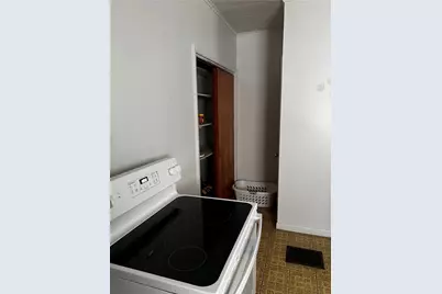 1910 Yoho Aly, New Castle, PA 16101 - Photo 5