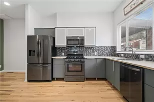 238 Plymouth St, Pittsburgh, PA 15211 - Photo 5