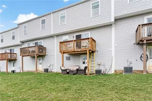 259 Grace Manor Dr, Robinson Twp, PA 15108 - Photo 25