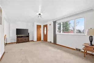 14 N Rolling Hills Ave, Hempfield Township, PA 15642 - Photo 7