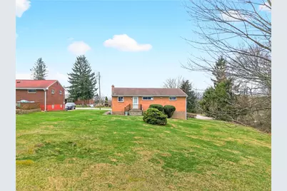 14 N Rolling Hills Ave., Hempfield Township, PA 15642 - Photo 5