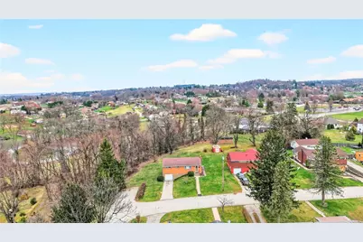 14 N Rolling Hills Ave., Hempfield Township, PA 15642 - Photo 3