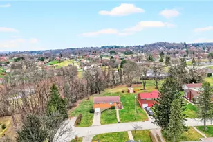 14 N Rolling Hills Ave, Hempfield Township, PA 15642 - Photo 3