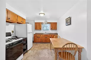 14 N Rolling Hills Ave, Hempfield Township, PA 15642 - Photo 9