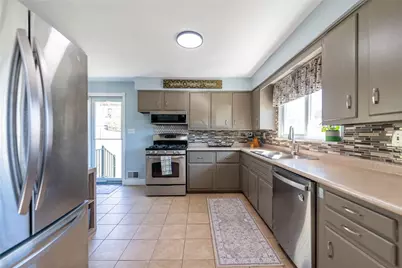 519 Jefferson St, Evans City, PA 16033 - Photo 5