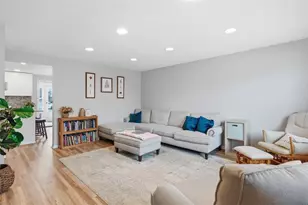 4305 Hemlock Cir, Hampton, PA 15101 - Photo 3