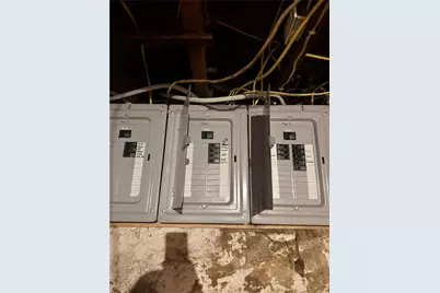 417 New Castle Ave, Sharon, PA 16146 - Photo 17