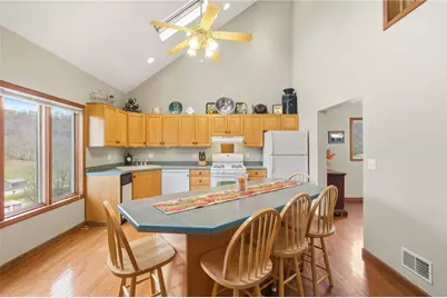 327 Sugar Run Road, Franklin Township, PA 15370 - Photo 11