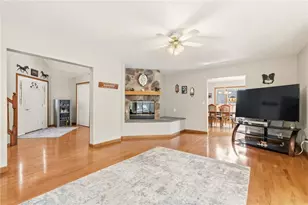 327 Sugar Run Rd, Franklin Township, PA 15370 - Photo 19