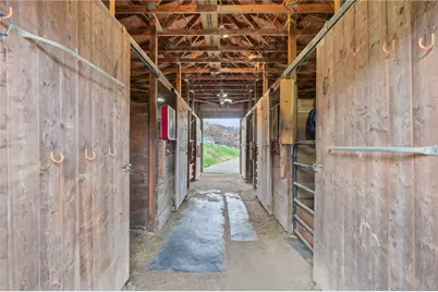 327 Sugar Run Road, Franklin Township, PA 15370 - Photo 45